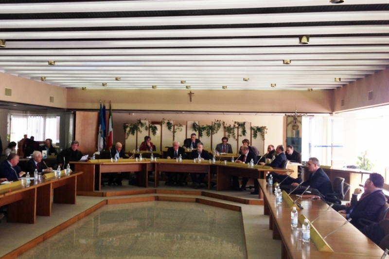 Una seduta del Consiglio provinciale